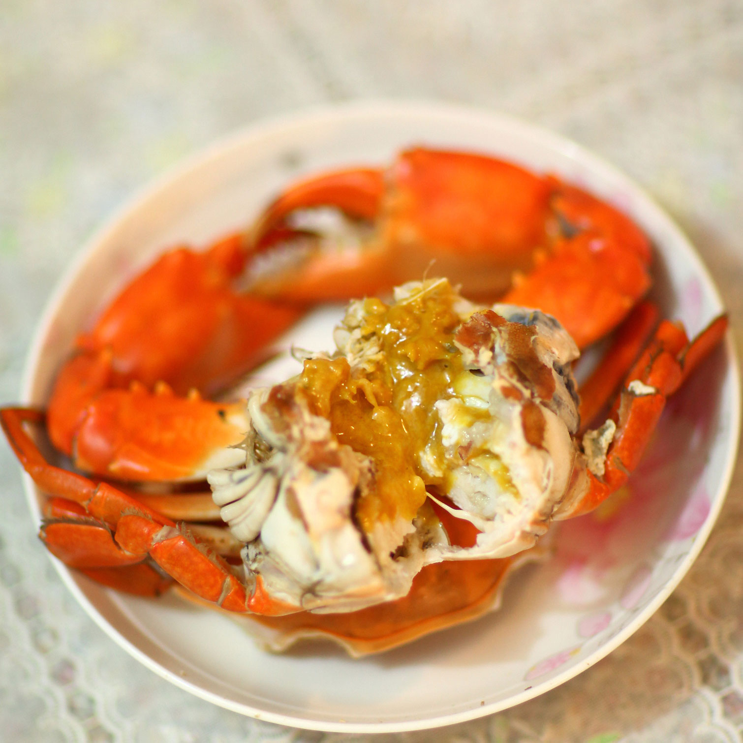 一口咬下满嘴的蟹黄,确定吃的不是假螃蟹吗